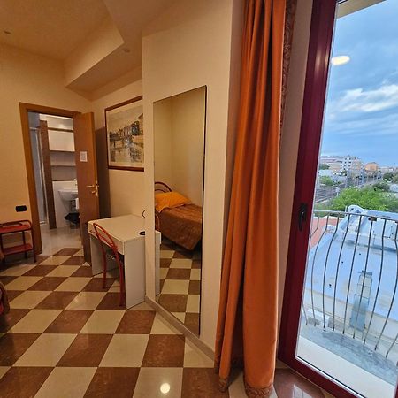 Hotel Fiorella Senigallia Kültér fotó