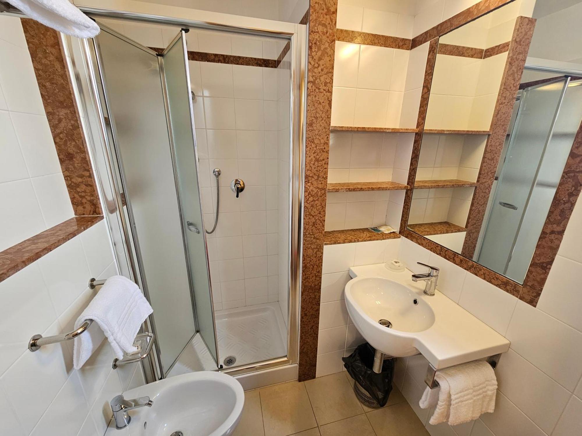 Hotel Fiorella Senigallia Kültér fotó