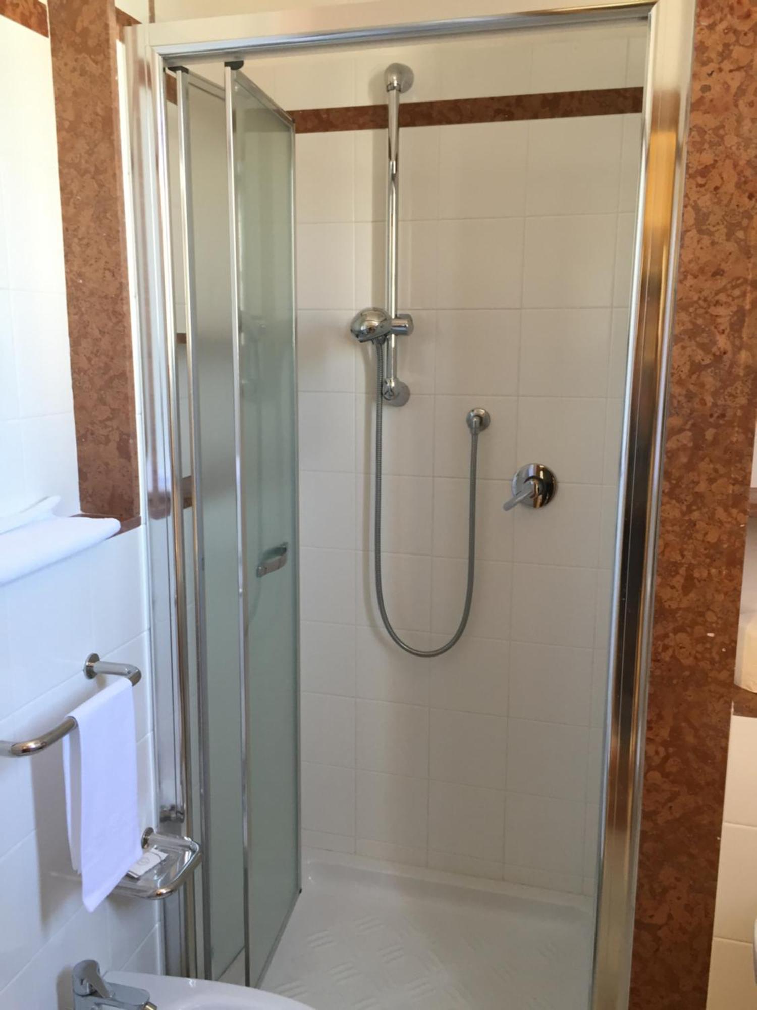 Hotel Fiorella Senigallia Szoba fotó