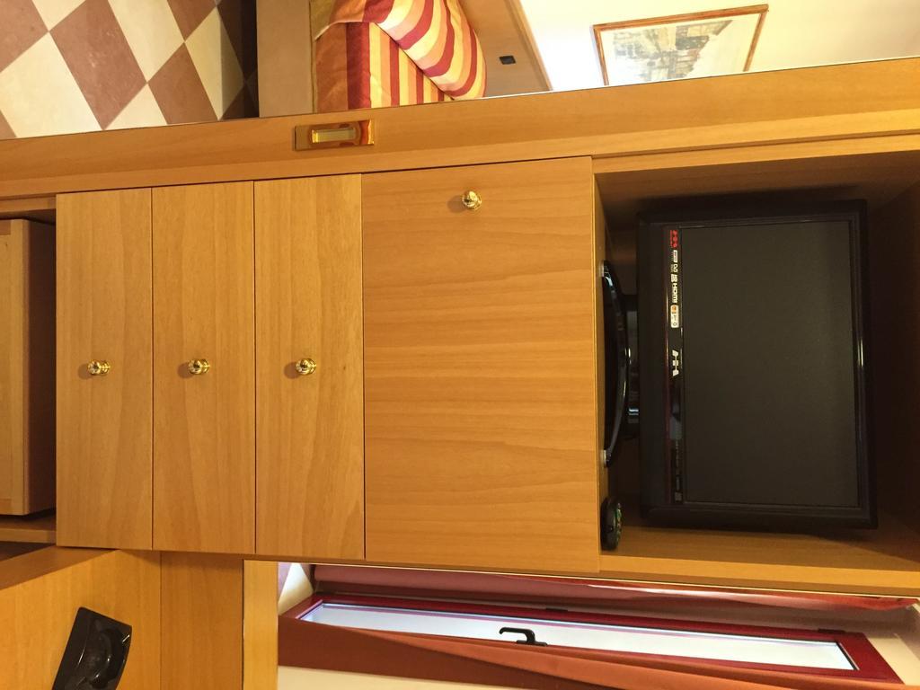 Hotel Fiorella Senigallia Kültér fotó