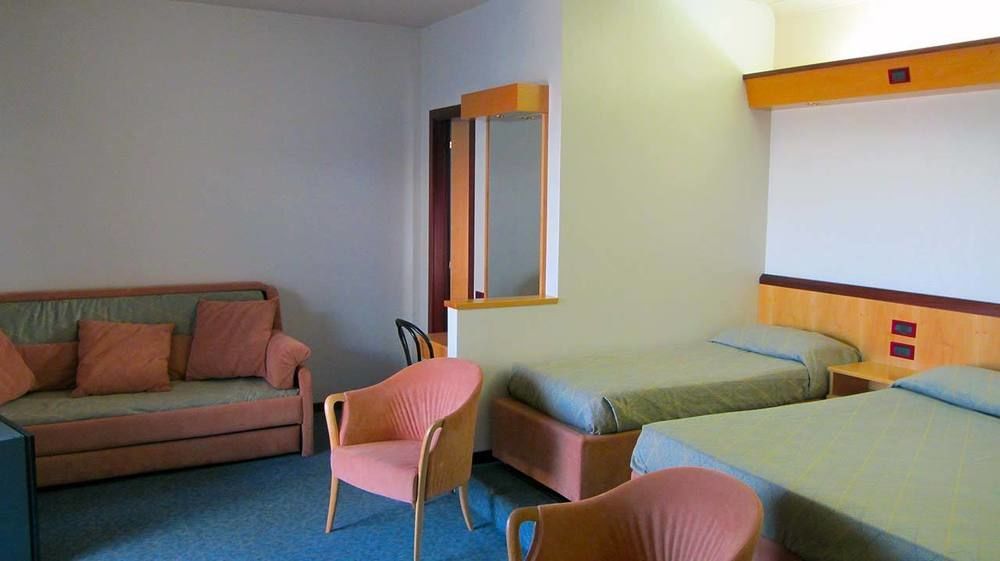 Hotel Fiorella Senigallia Kültér fotó